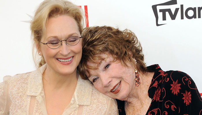 Shirley MacLane hedrades av Meryl Streep